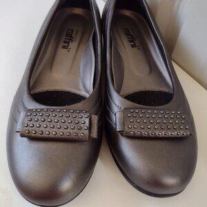 SZ 6 Women's NEW Gray Leather Slip On Shoes By Raffini Grey Footwear